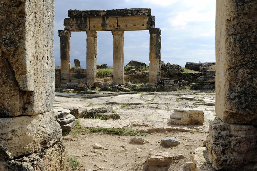 Pamukkale - Hierapolis; Frontinus Street