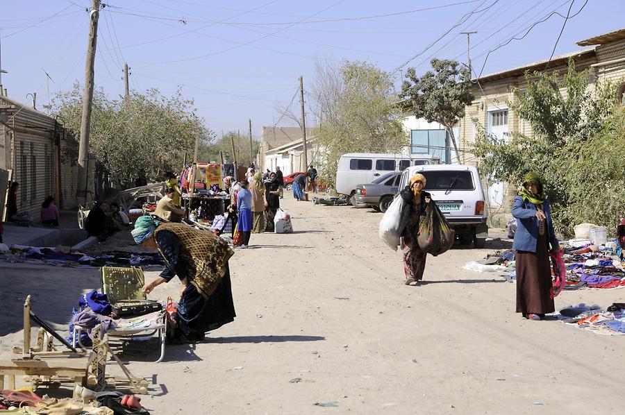 Konye-Urgench - Market