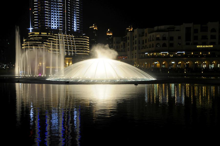 Dubai, Trick Fountains