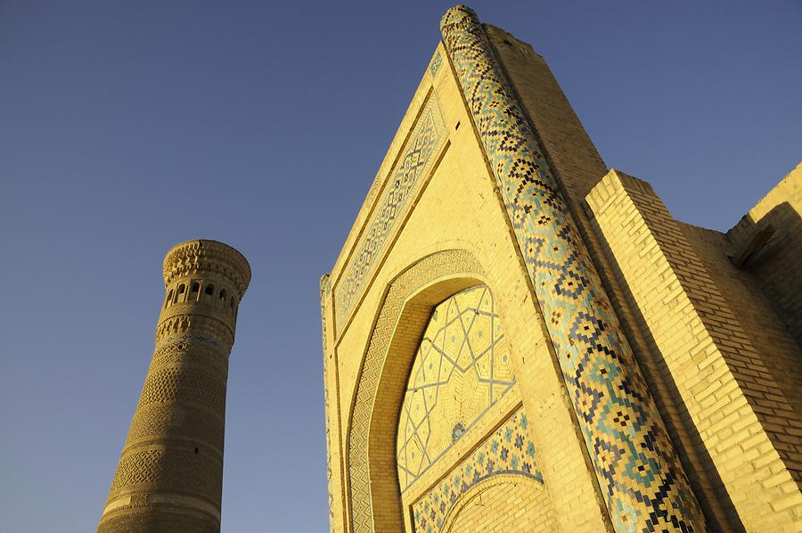 Kalon Mosque - Minaret