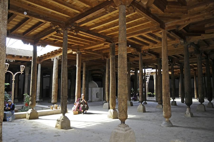 Djuma Mosque - Inside