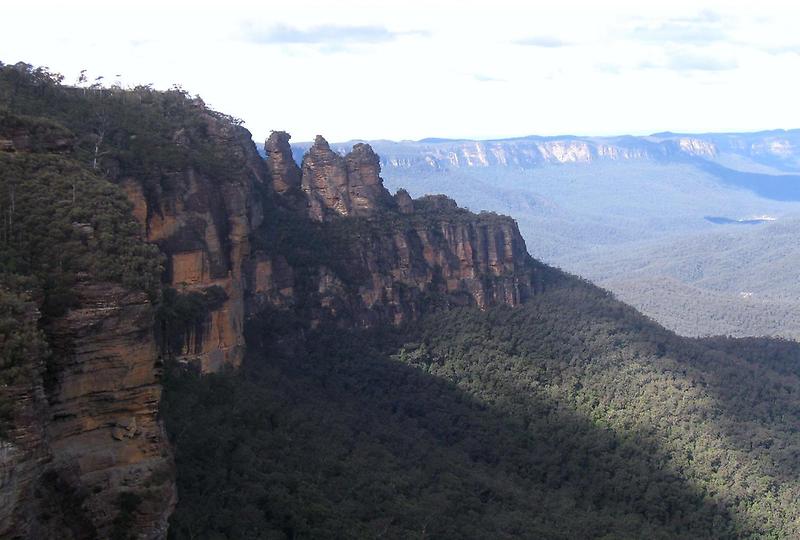 The Three Sisters Sandstone Rock Formation (2)