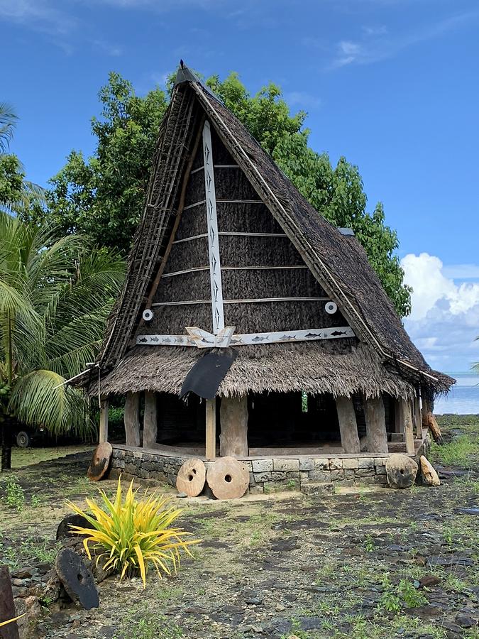 Ngulu Atoll - Men's House