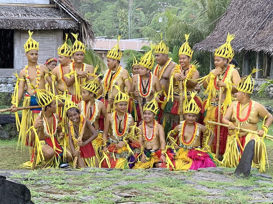 Ngulu Atoll - Traditional Dance; Troupe of Dancers