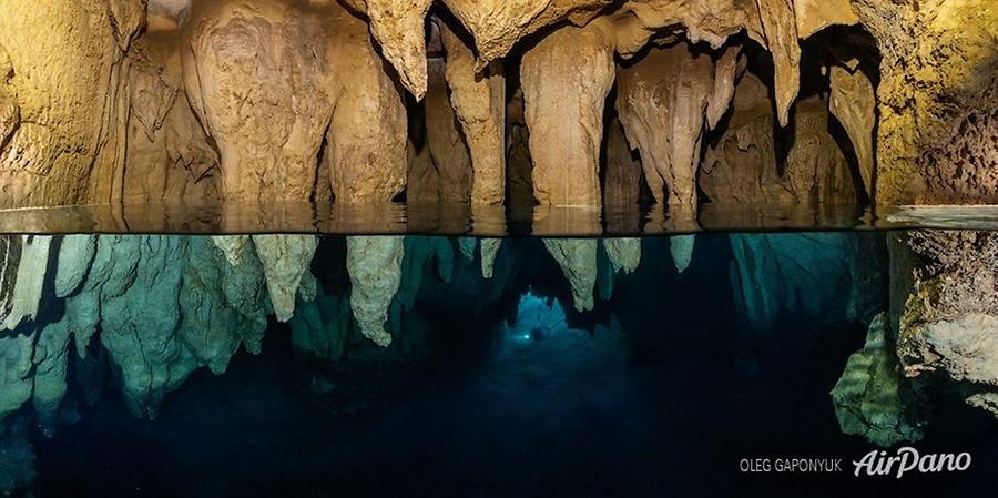 Chandelier cave, Palau, © AirPano 