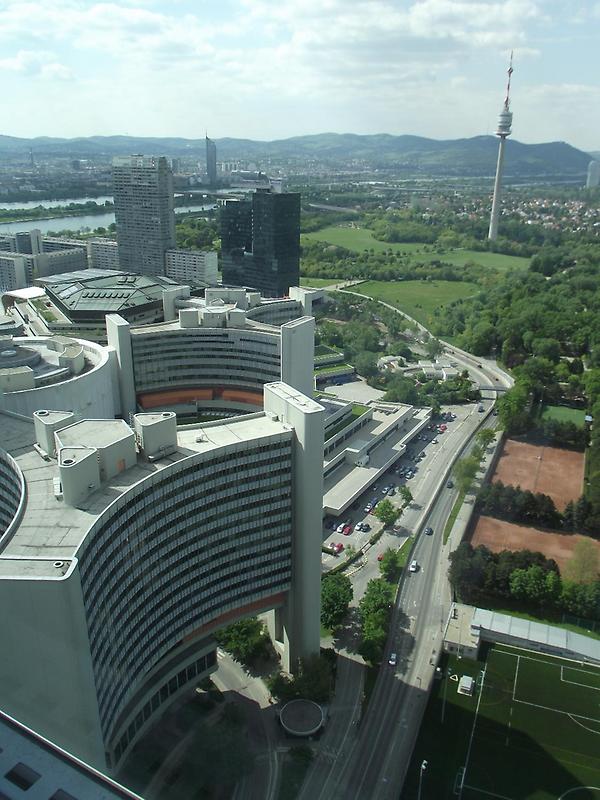 Y-shaped office buildings, Vienna