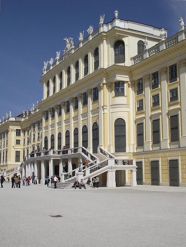 Schoenbrunn Palace, Vienna (2)