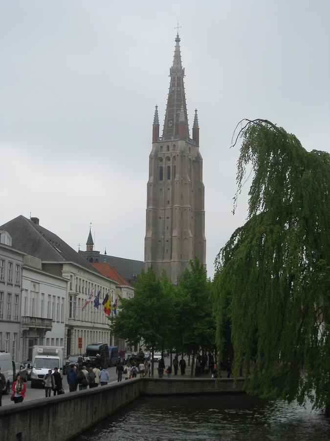 Brügge - Blick vom Rozenhoedkaai zur St. Salvator-Kathedrale