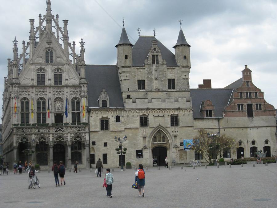 Mechelen - Grote Markt - Stadthuis