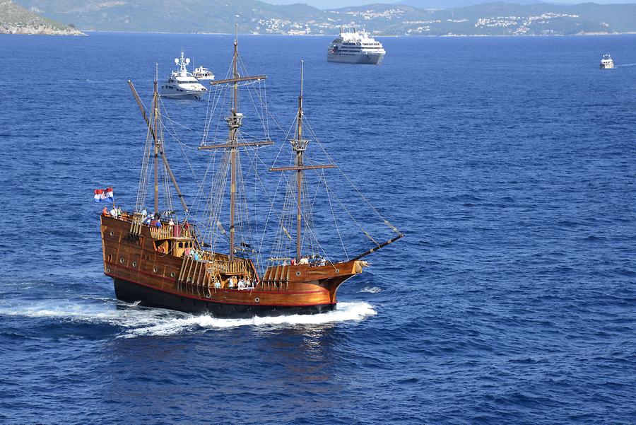 Dubrovnik - Pirate Ship
