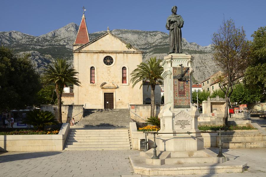 Makarska - Statue of Friar Miošić