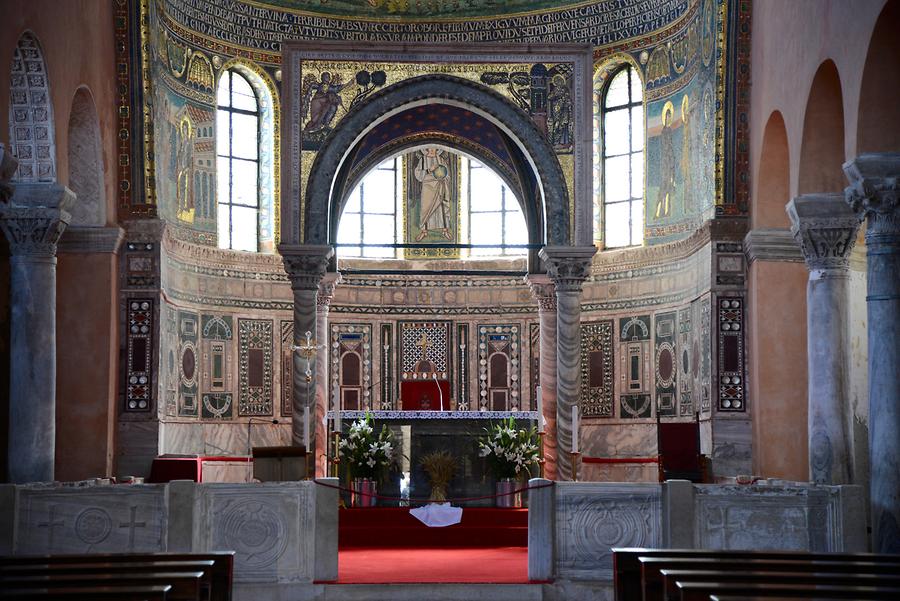 Poreč - Euphrasian Basilica; Altar