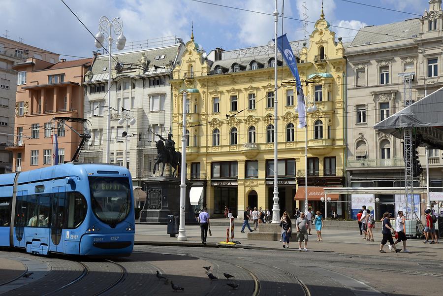 Zagreb - Jelačić Square