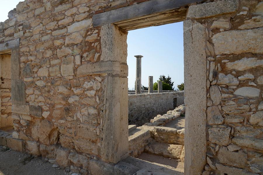 Sanctuary of Apollo Hylates, Habitation for Priests