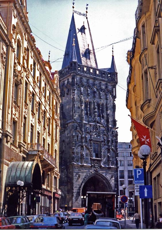 Gothic powder tower, Prague (2)