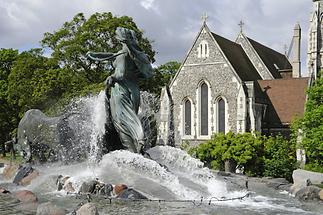St. Alban's Church - Gefion Fountain (2)