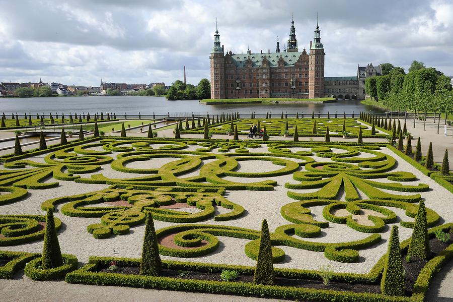 Frederiksborg Castle - Park