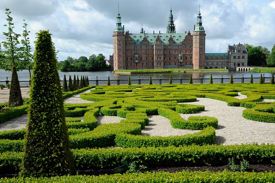 Frederiksborg Castle - Park