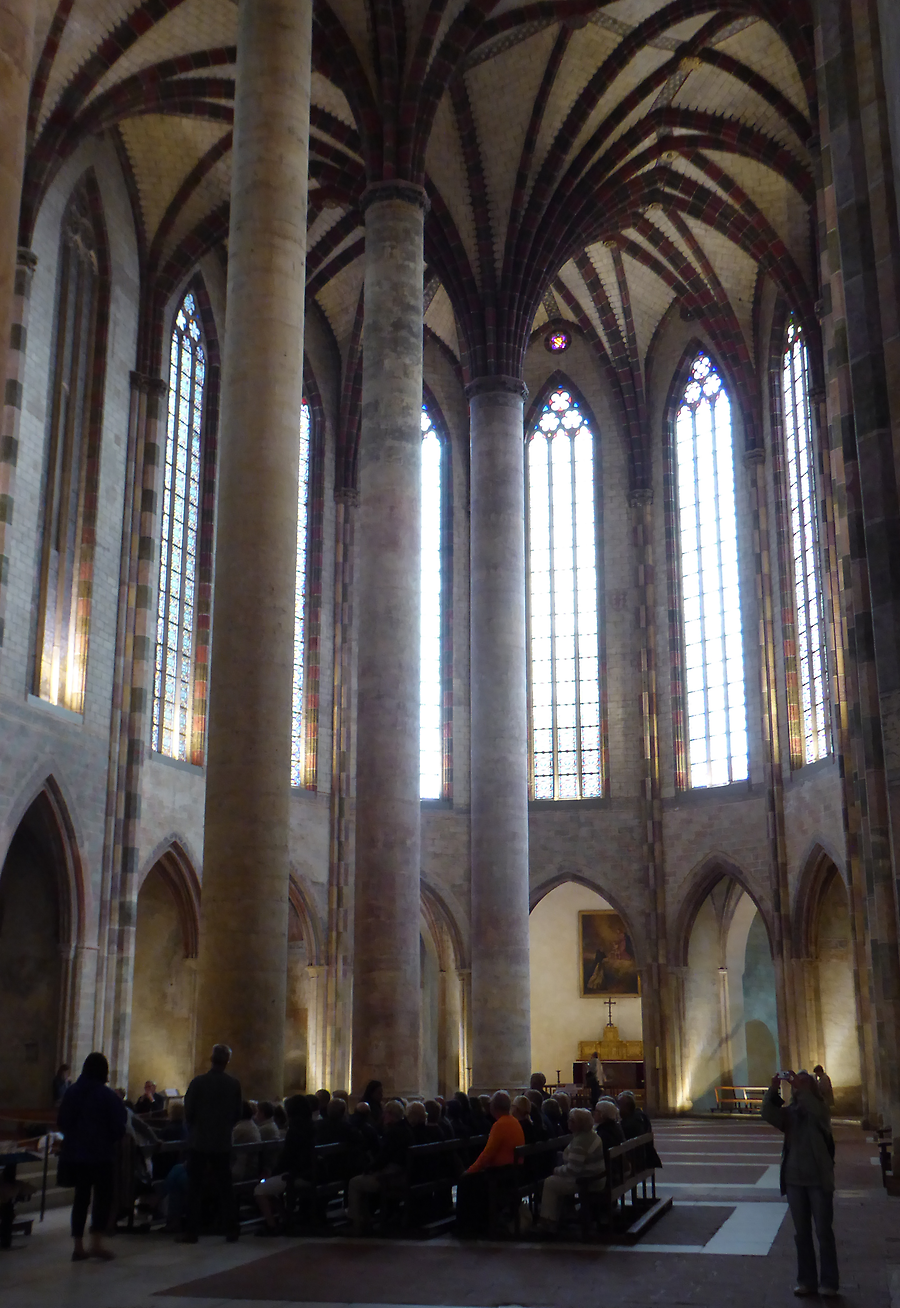 Inside the church, Photo: H. Maurer 2015