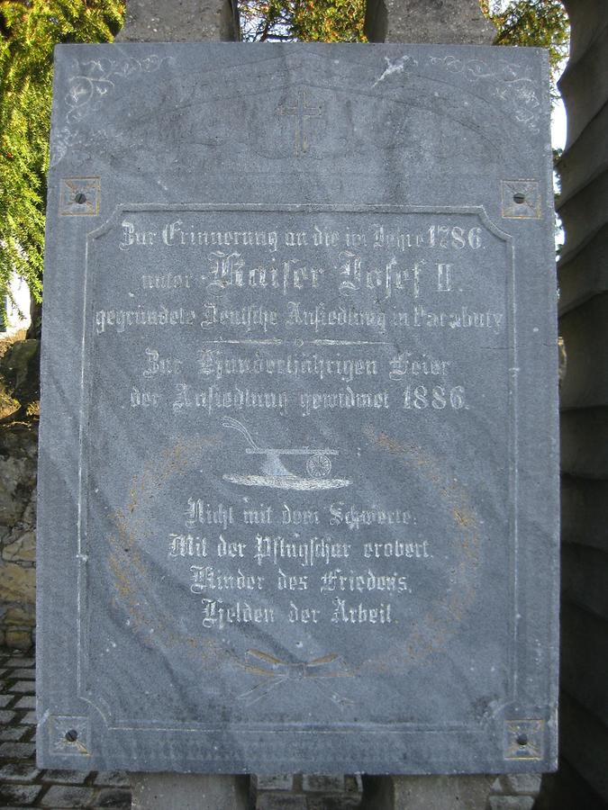 Bad Schönborn Langenbrücken - Friedhof - Aussiedler-Ehrenmal