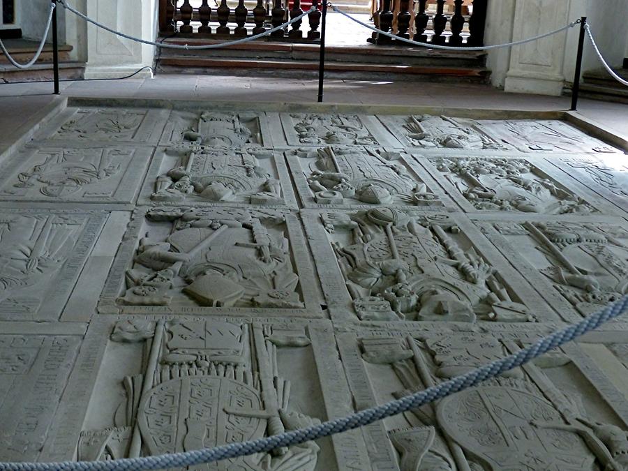 Würzburg - Fortress Marienberg - Church: Graves of bishops