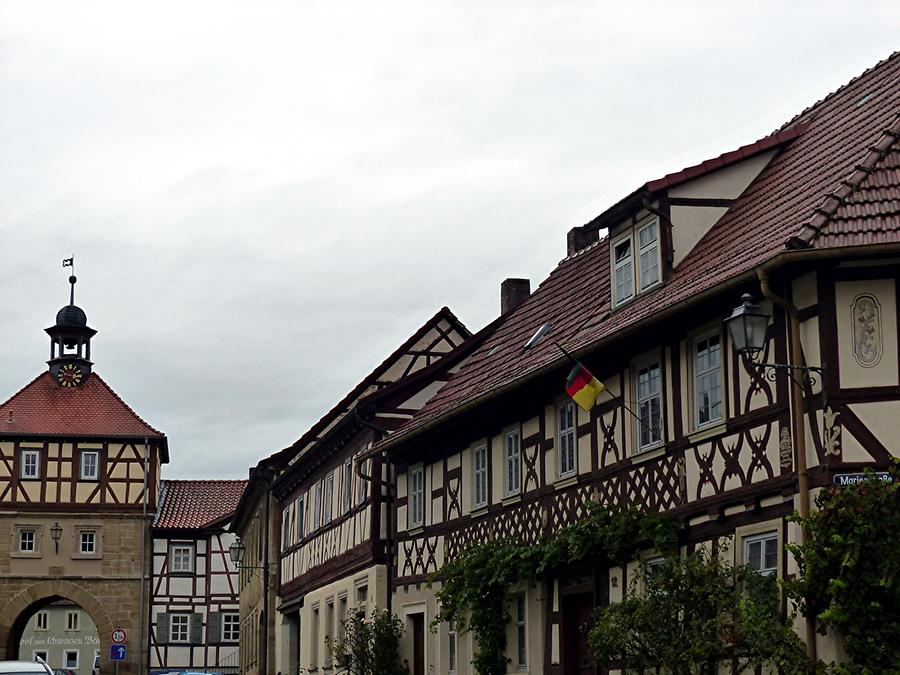 Königsberg in Bayern - Town gate - Timbered houses