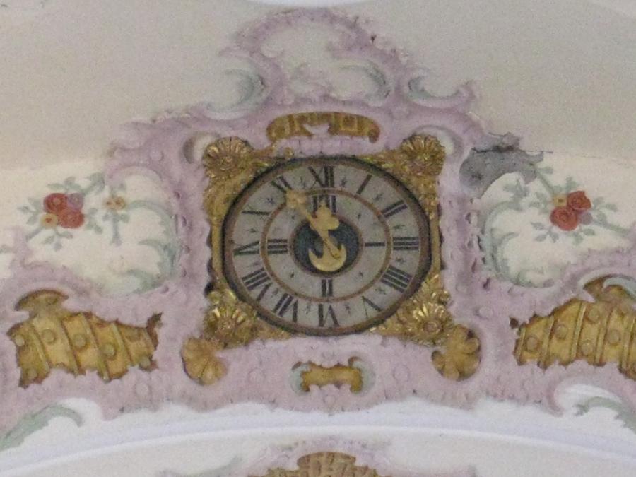 Füssen - Franziskanerkirche - Uhr