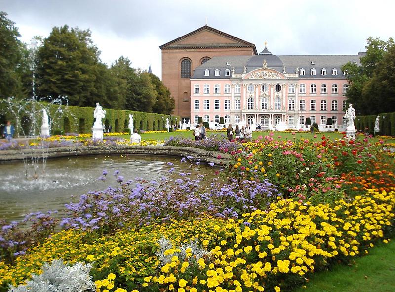 Palace, Trier