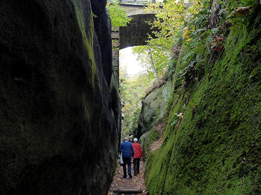 Oybin - Ascent to the Castle; 'Knights' Gorge'