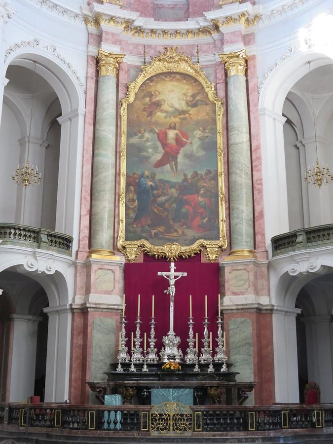 Dresden - Cathedral, Altar