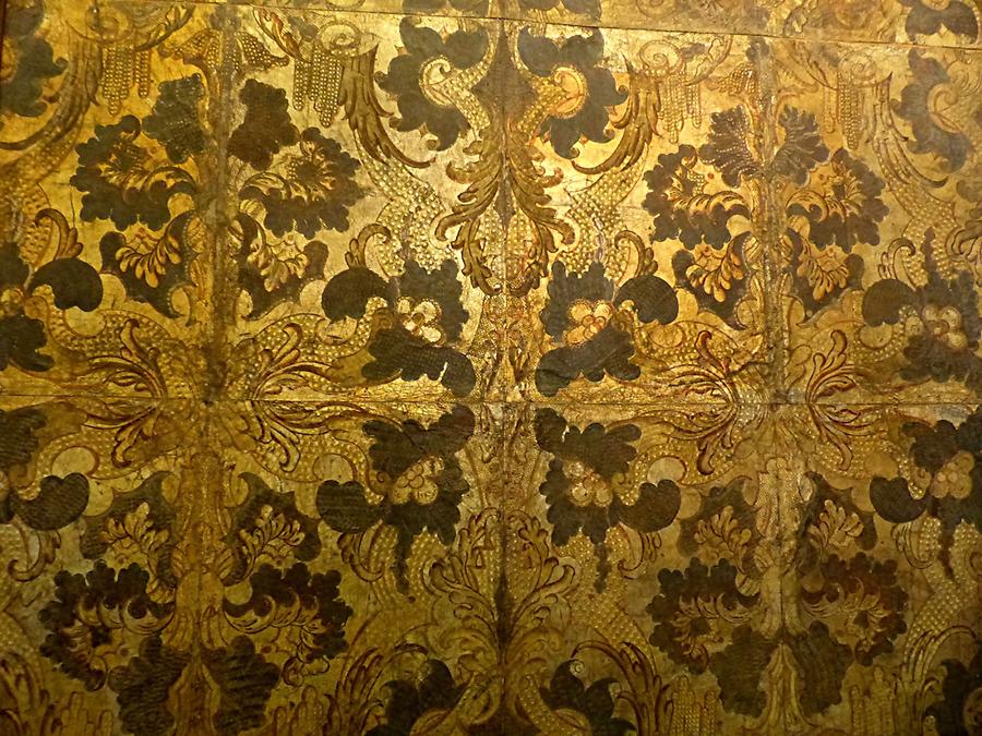 Gottorf Castle - Gilded Leather Wallpaper, 17th Century