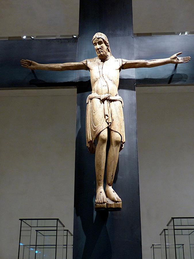 Hildesheim - Cathedral Museum; The Ringelheim Crucifix