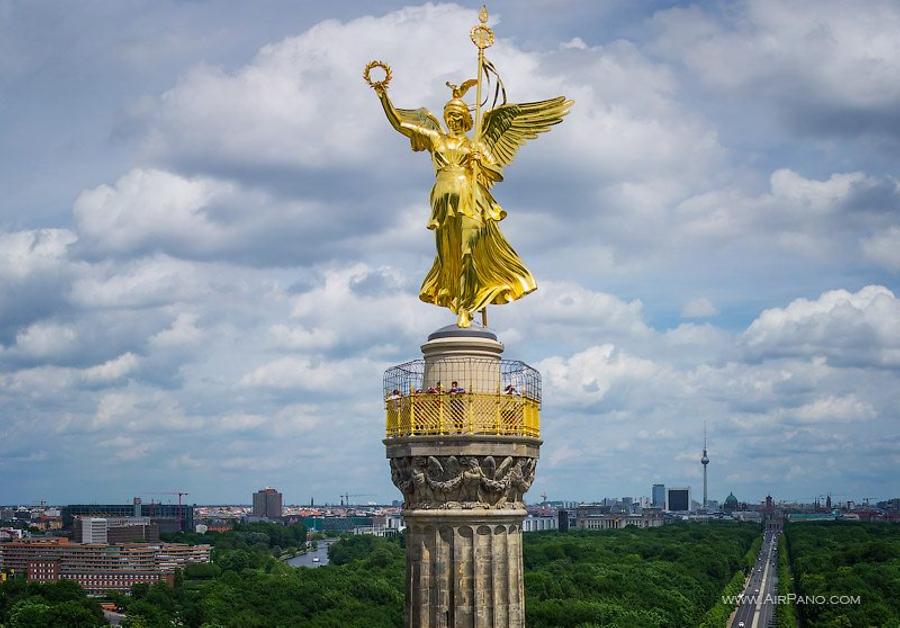 Berlin Victory Column, © AirPano 