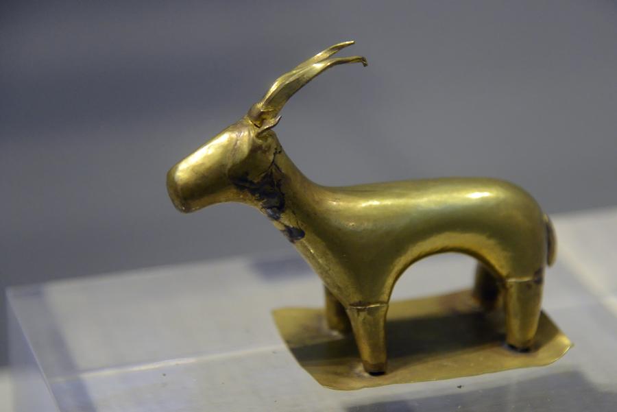 Museum of Prehistoric Thira - Animal Figurine