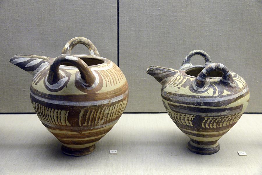 Museum of Prehistoric Thira - Vases