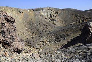 Nea Kameni - Crater (1)