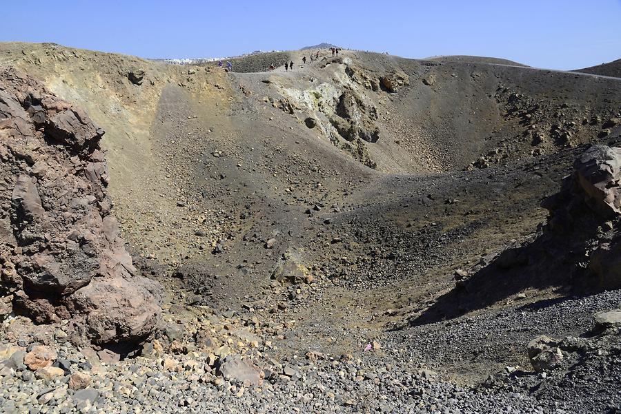 Nea Kameni - Crater