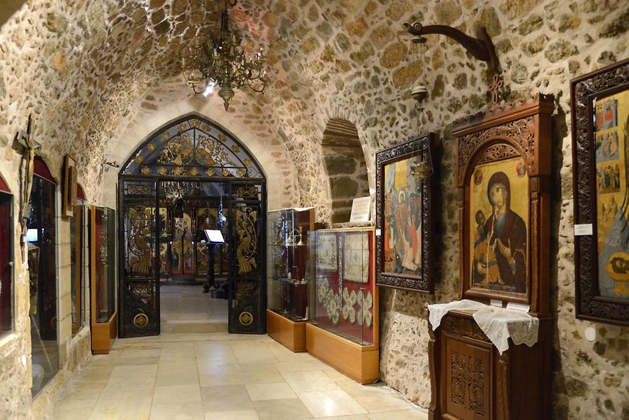 Toplou Monastery - Inside