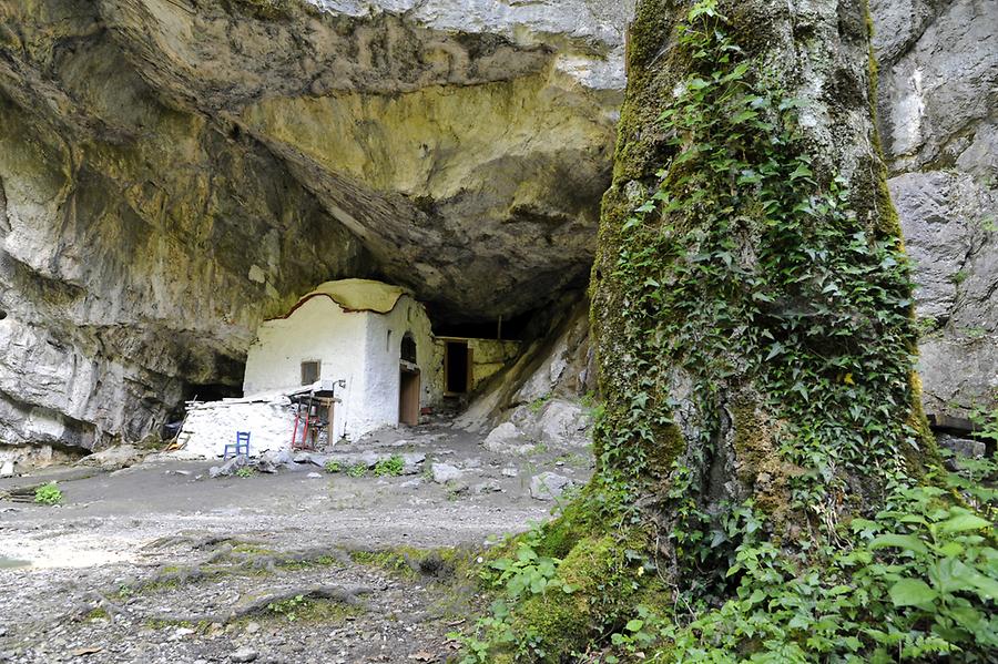 Mount Olympus Cave Shrine (2) | Olymp | Pictures | Greece in Global-Geography