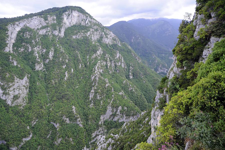 Mount Olympus Enipeas Canyon (3) | Olymp | Pictures | Greece in Global-Geography