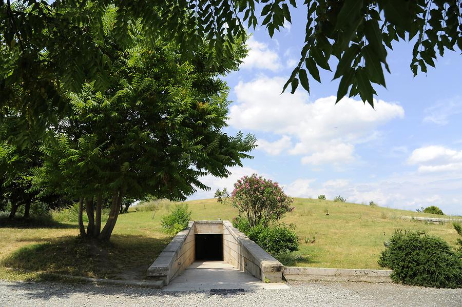 Vergina Philipps Grave