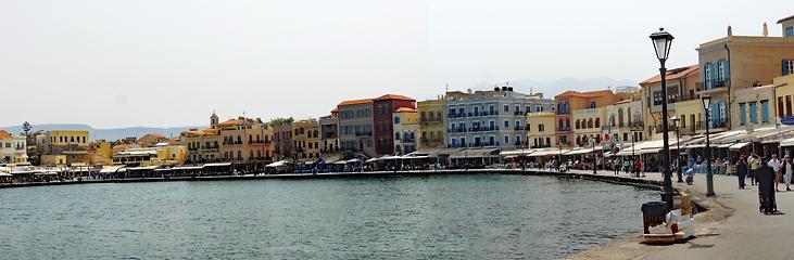 Coffeehouses and restaurants in the harbour area
