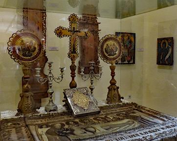 Altar pieces