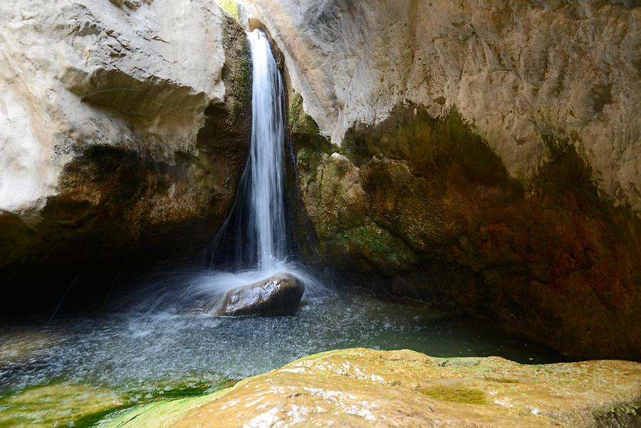 Sarakina Gorge - Waterfall