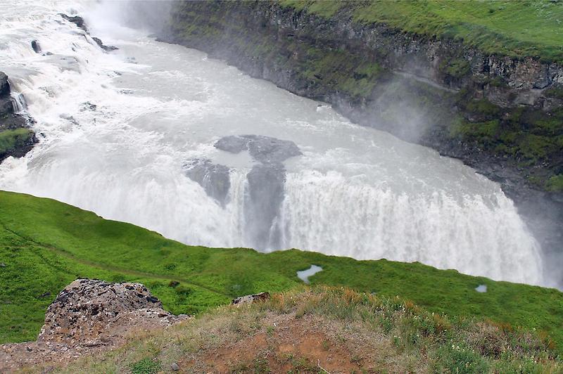 Gullfoss Waterfall (2)