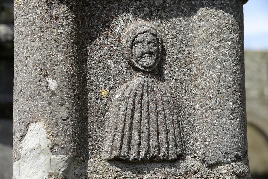 Jerpoint Abbey - Cloister; Detail