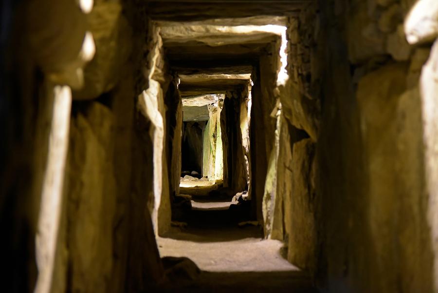 Knowth - Inside