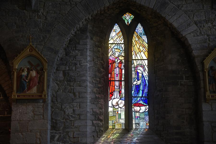 Dingle Peninsula - Adare; Trinitarian Abbey, Interior