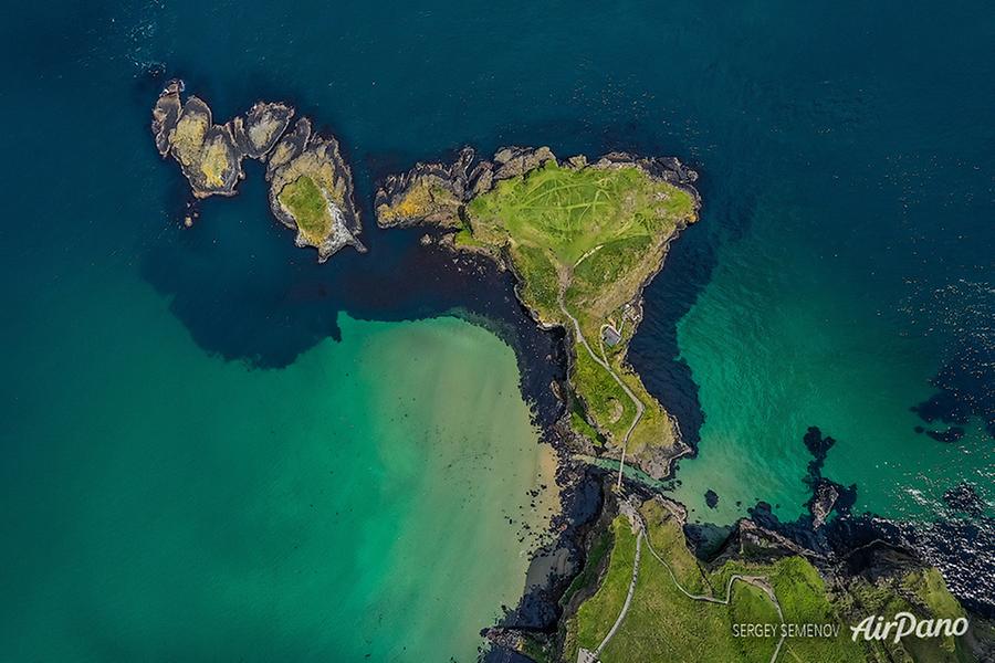 Above the Carrick-a-Rede Rope Bridge, © AirPano 