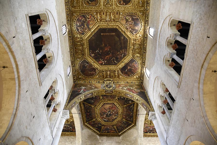 Bari - Basilica of Saint Nicholas; Inside